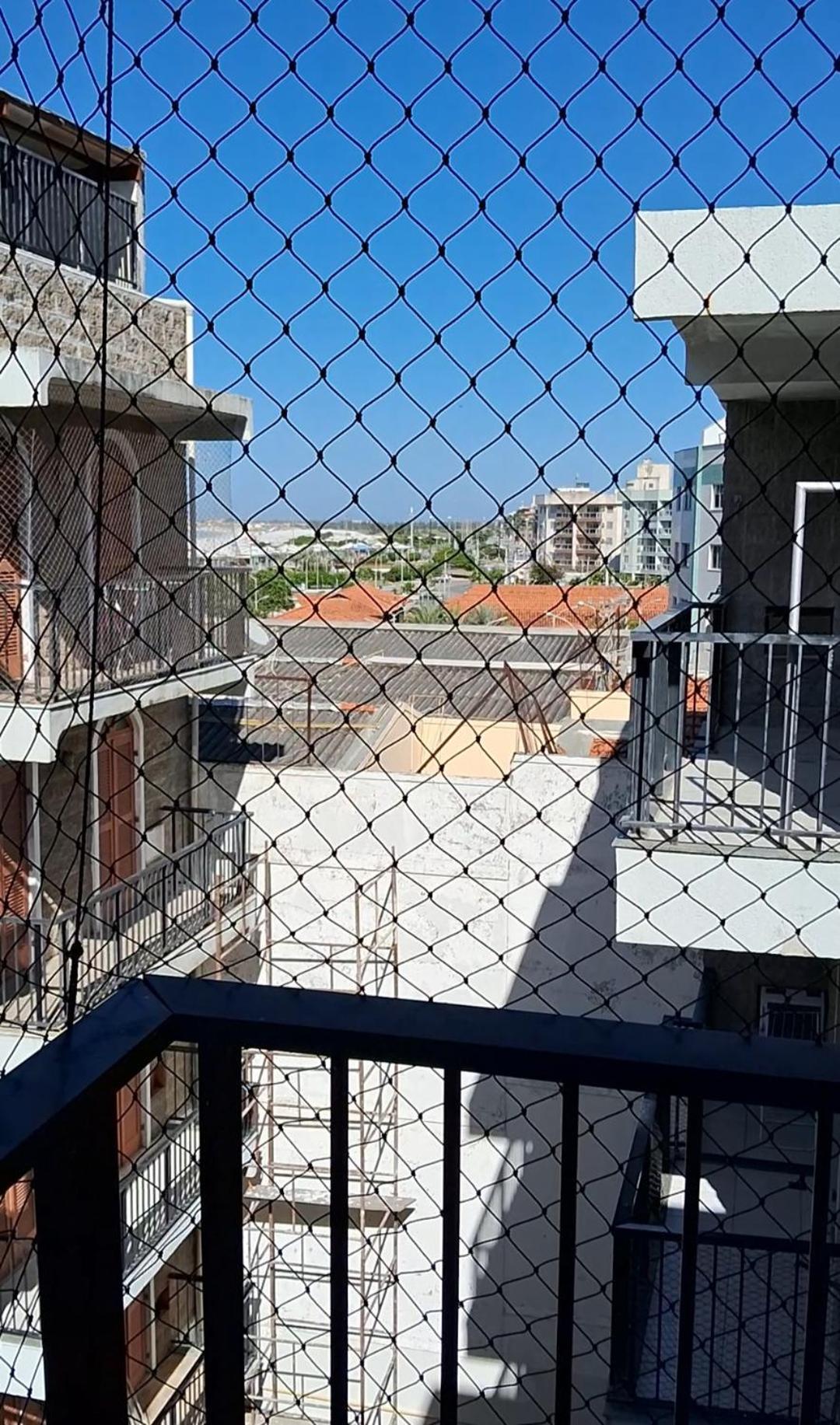 A 50M Da Praia Do Forte Em Кабо Фрио Екстериор снимка